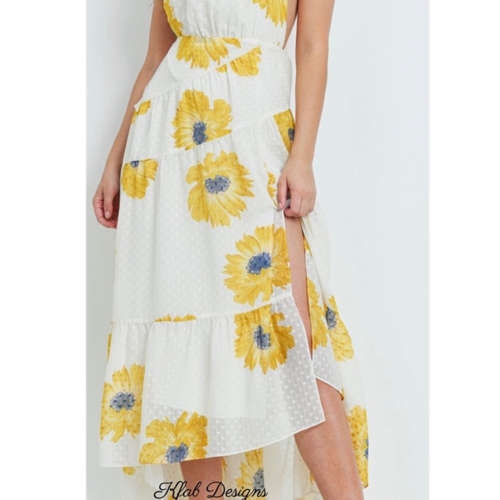 New! Clearance 🔥Ruffled Floral Halter Cross Back Maxi Dress - Picture 7 of 8